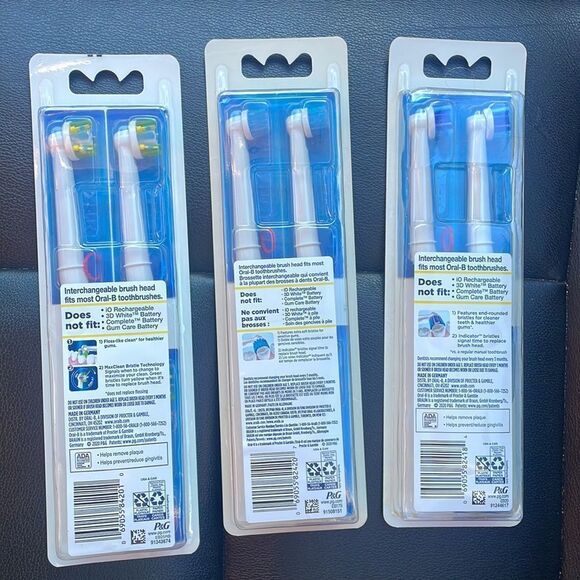Oral B Replacement Brush Head Bundle - Picture 2 of 5
